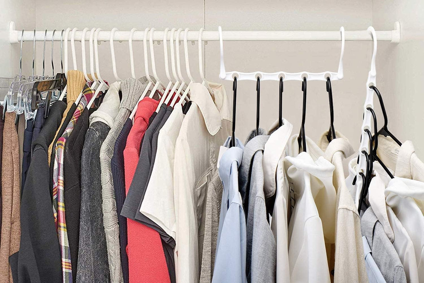 HOUSE DAY 15 Inch Plastic Hangers Space Saving Organizers 20 Pack