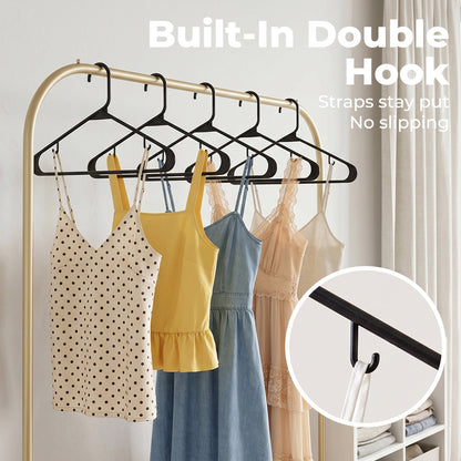 HOUSE DAY Black Plastic Hangers 30 Pack, Slim Space-Saving Clothes